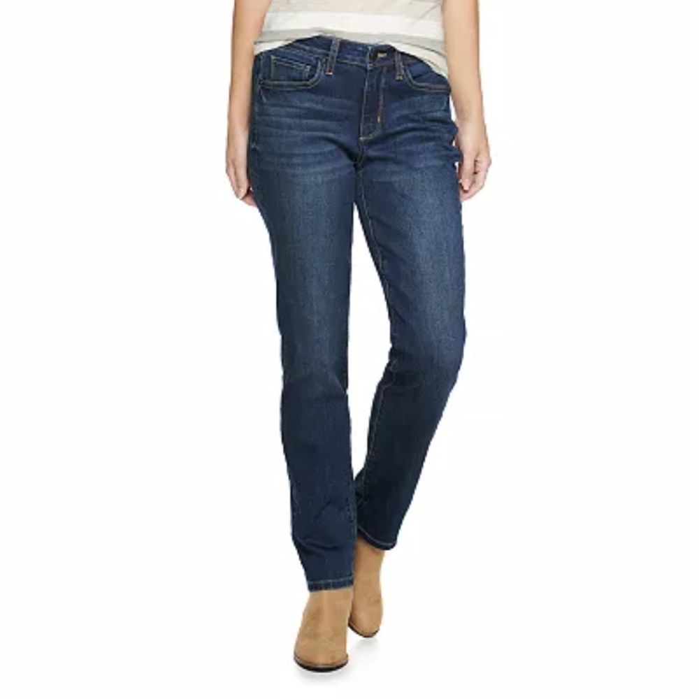 Curvy Fit Straight Leg Jeans